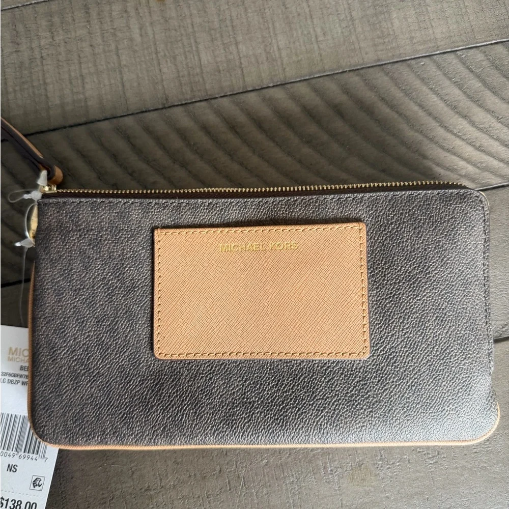 Michael Kors Dual-Zip Brown and Cream Wallet - Picture 1 of 4
